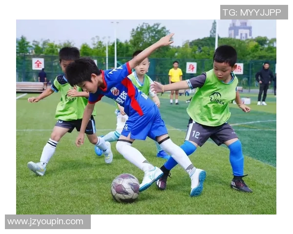 从绿茵场到银幕上足球明星的电影之旅与精彩瞬间